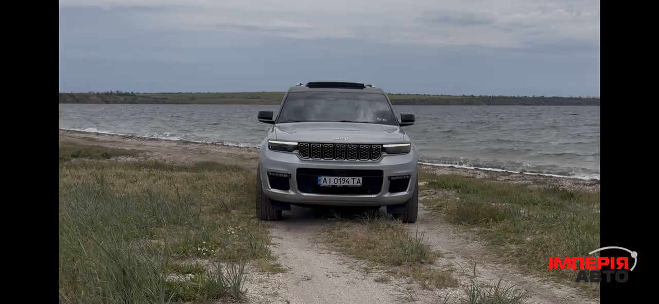 Jeep Grand Cherokee - фото 18
