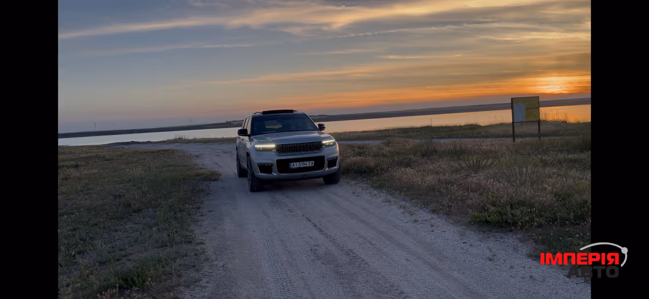 Jeep Grand Cherokee - фото 25