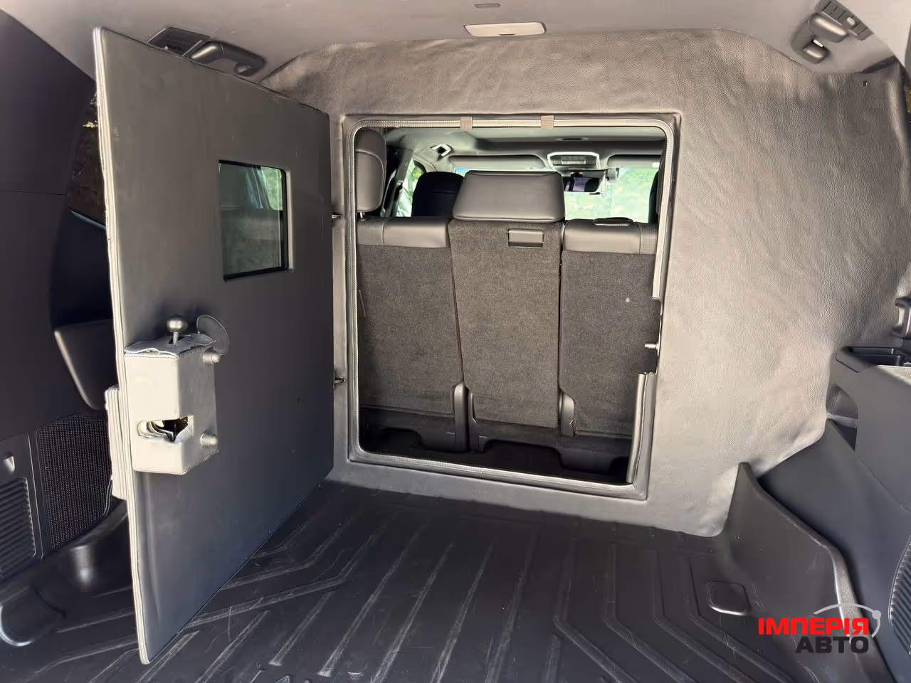 Toyota Land Cruiser - фото 9