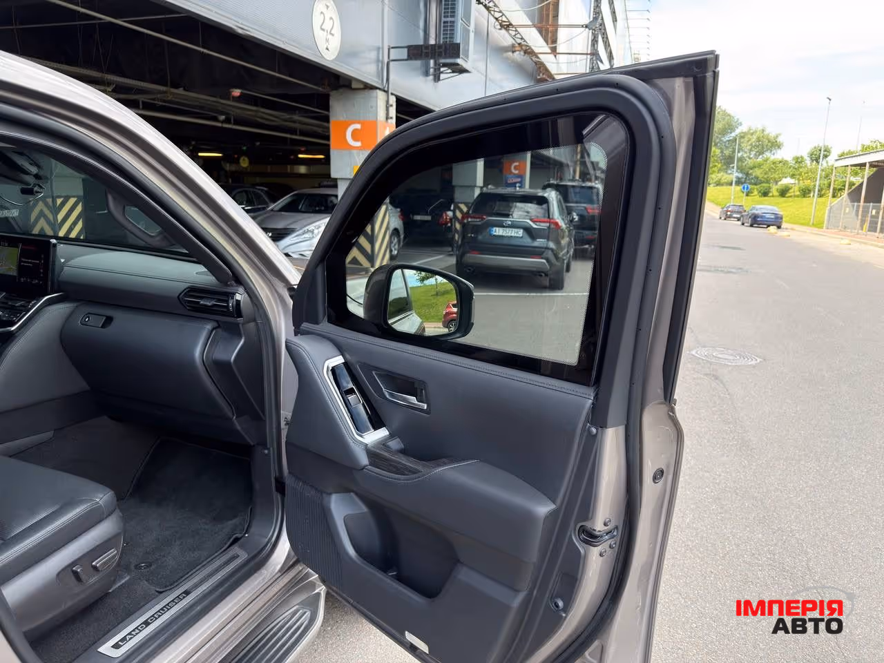 Toyota Land Cruiser - фото 16