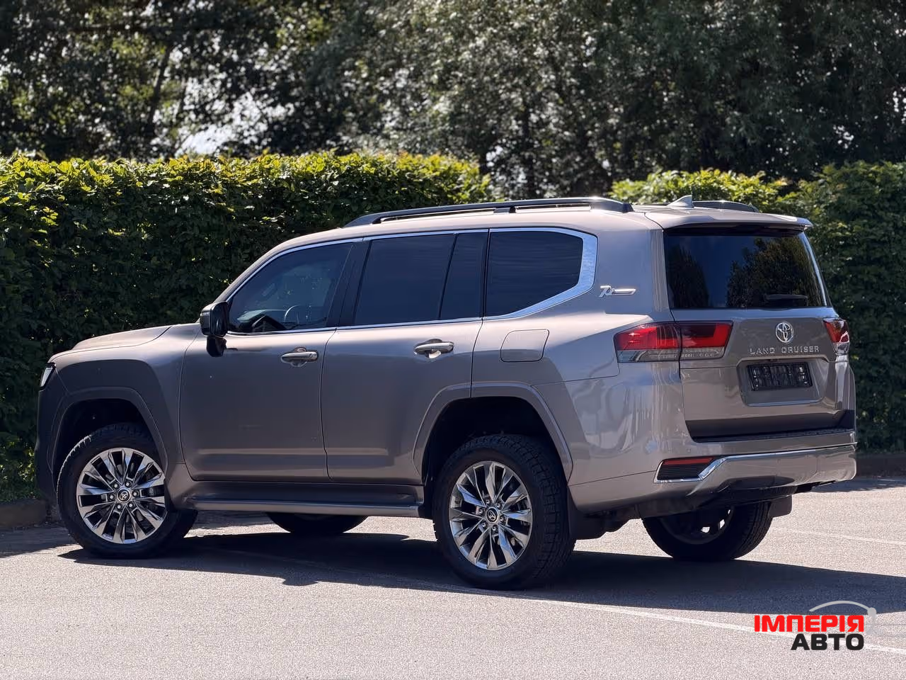 Toyota Land Cruiser - фото 1