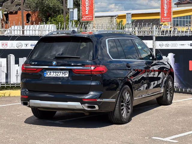 BMW X7 - фото 4