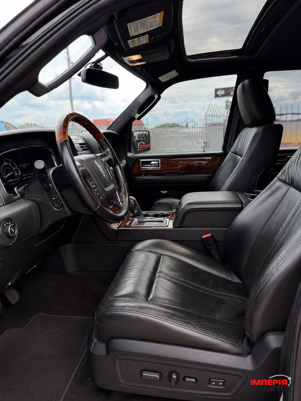 Lincoln Navigator - фото 16