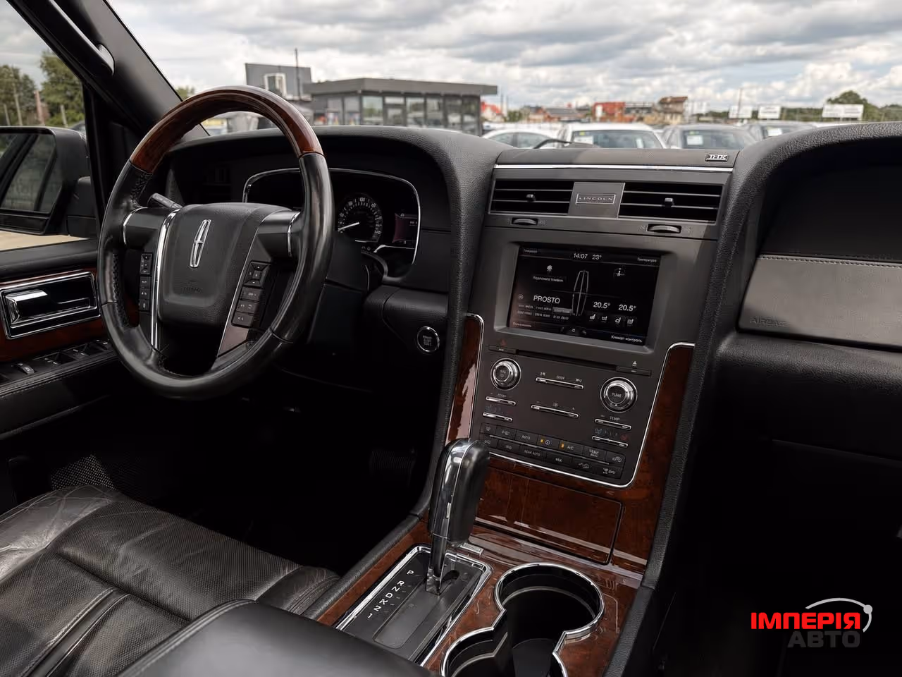 Lincoln Navigator - фото 11