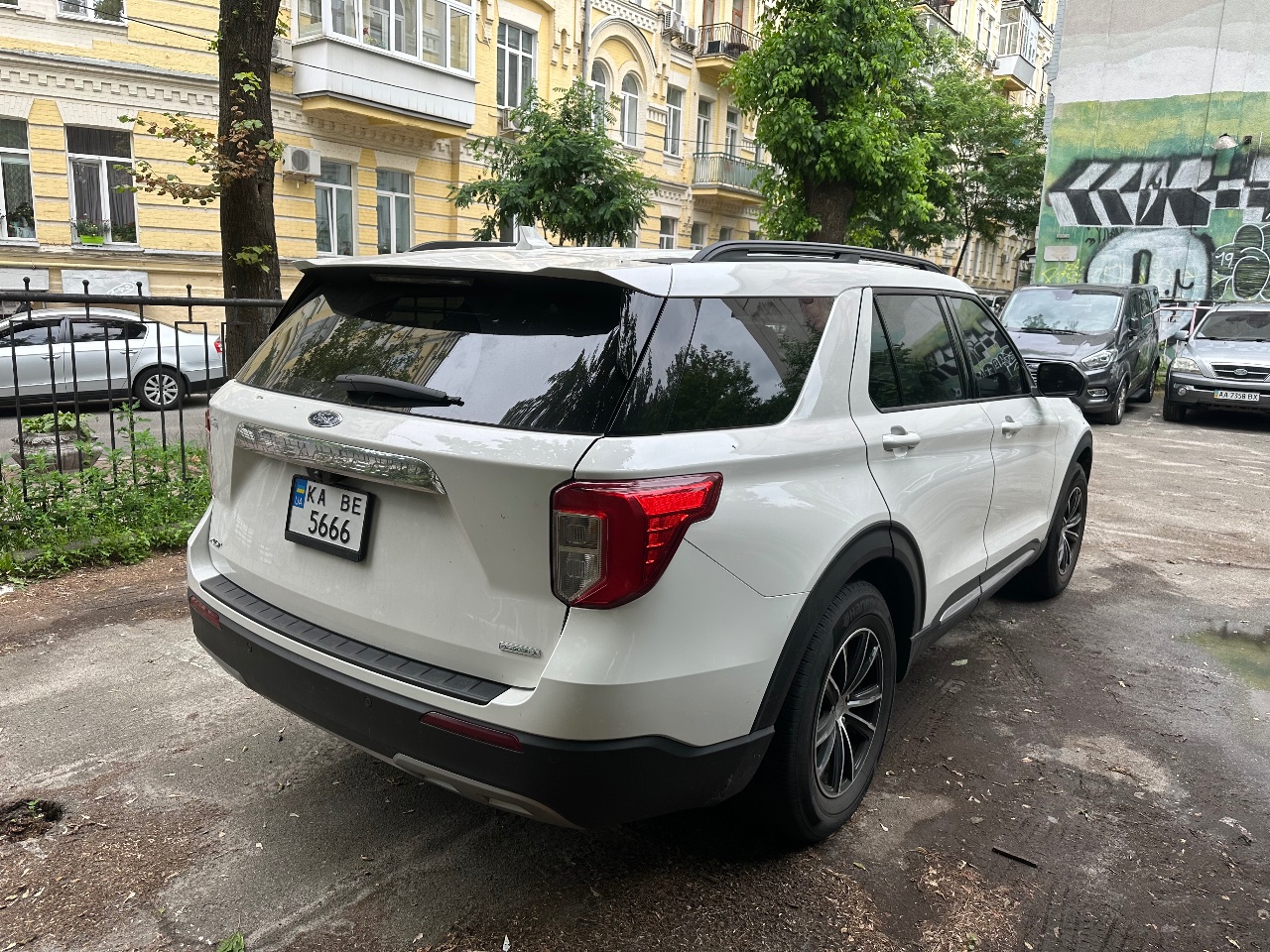 Ford Explorer - фото 5