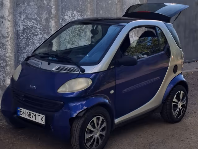 Smart Fortwo - фото 1