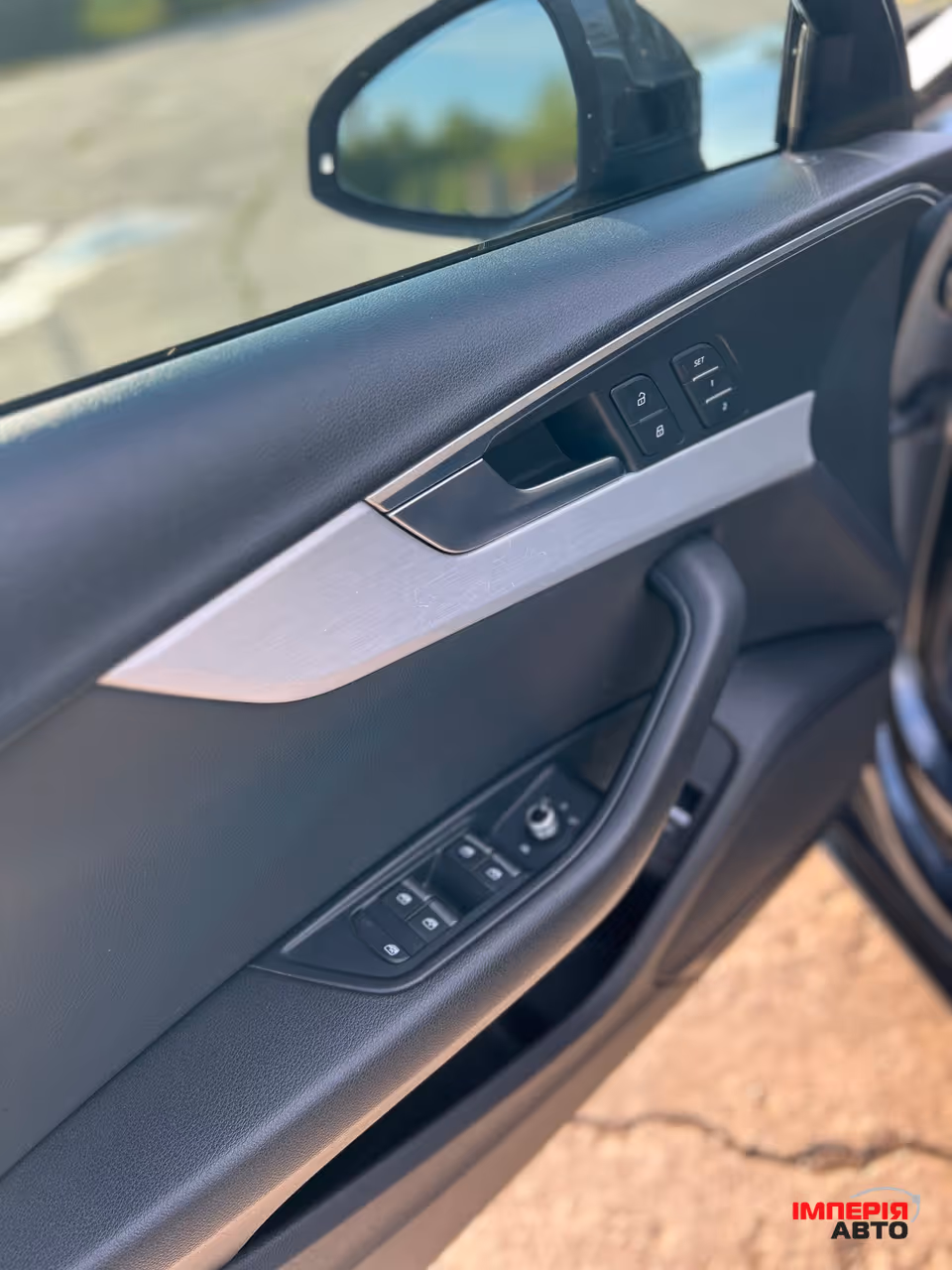Audi A4 - фото 6