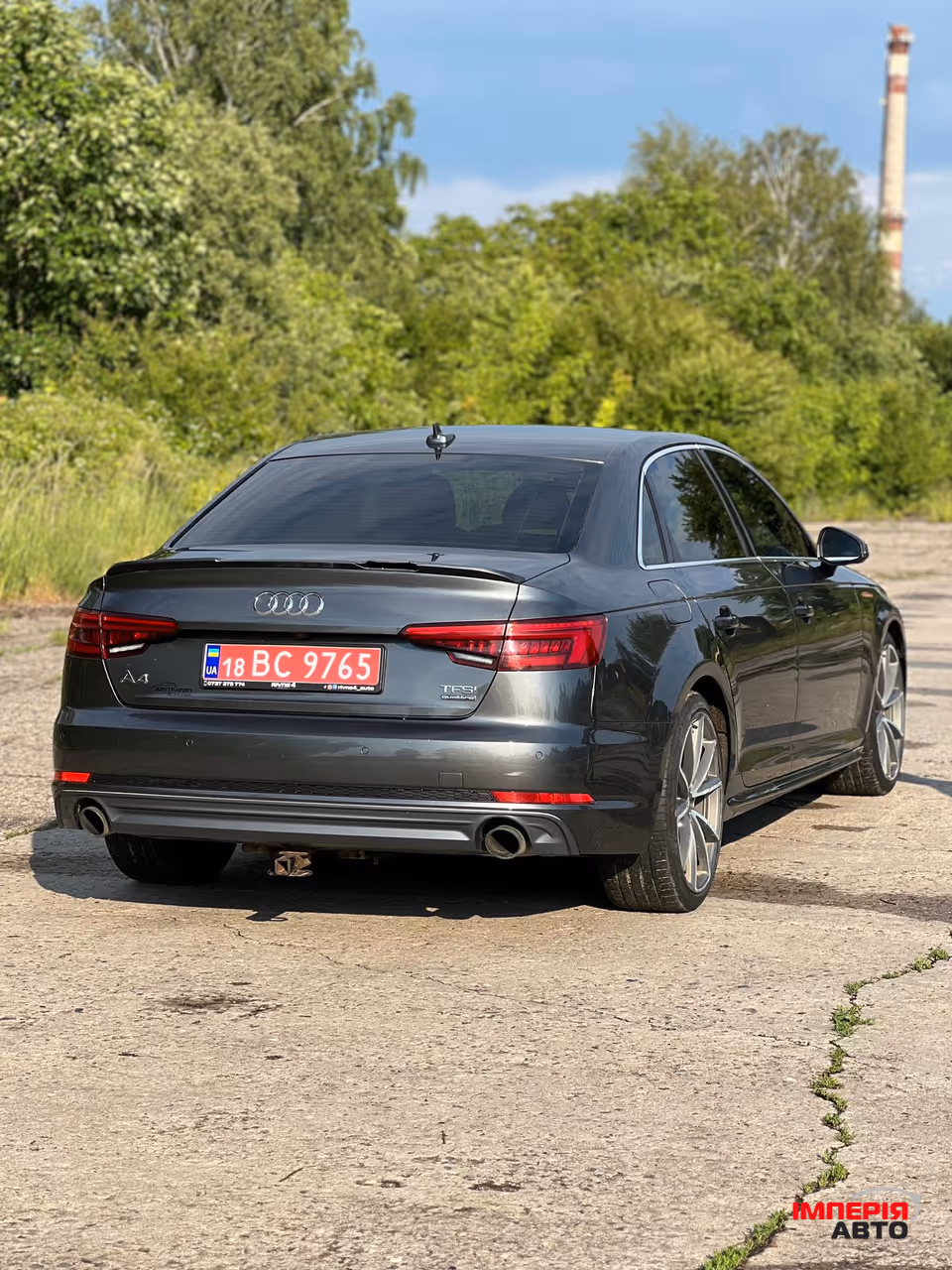 Audi A4 - фото 3