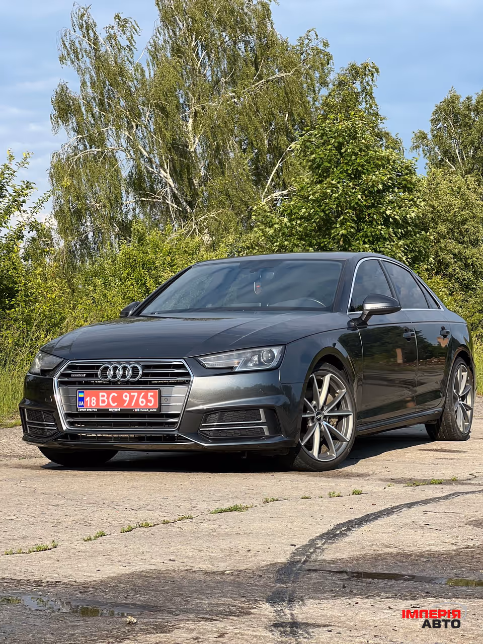 Audi A4 - фото 2