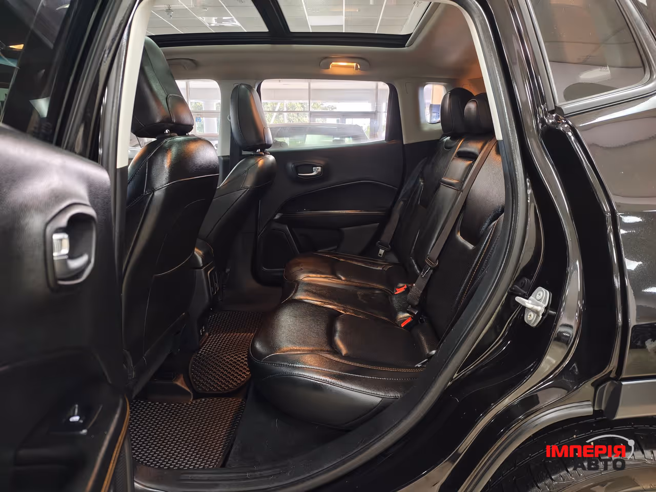 Jeep Compass - фото 9