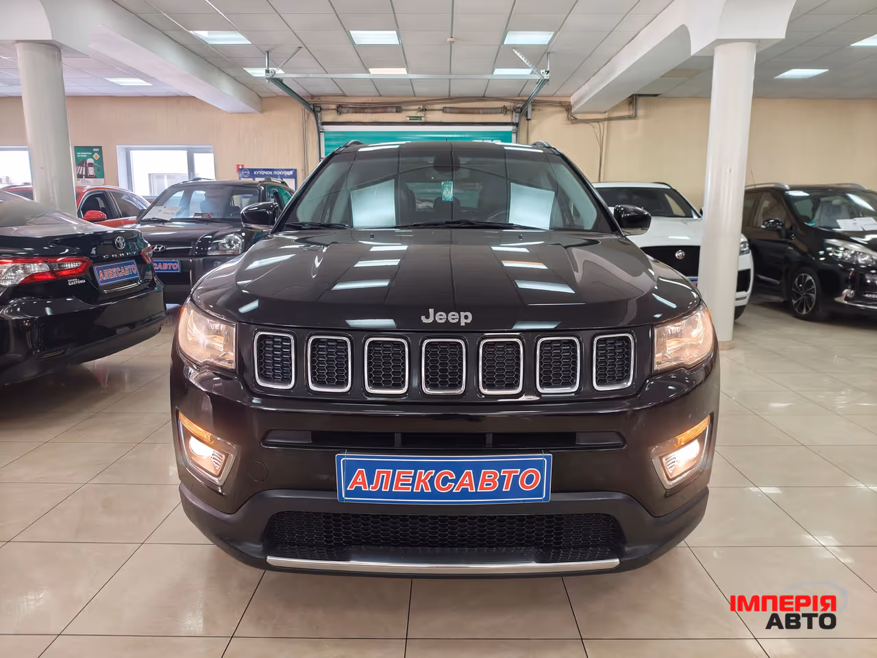 Jeep Compass - фото 2