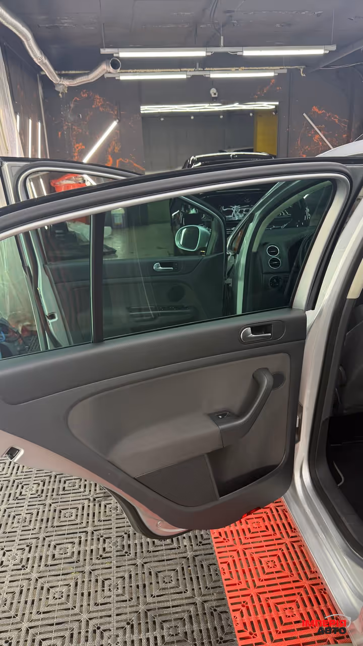 Volkswagen Golf Plus - фото 7