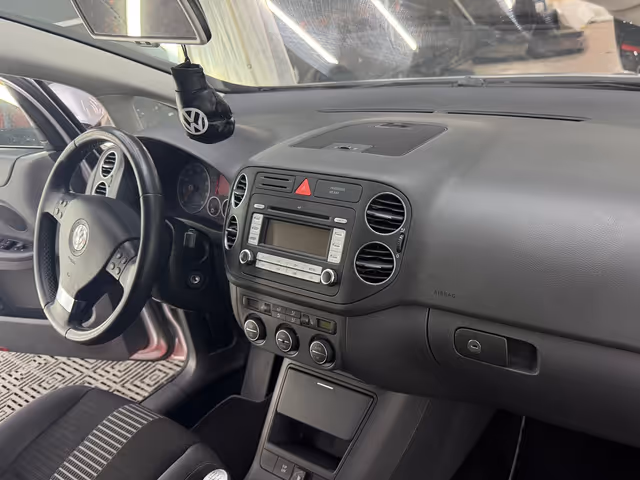 Volkswagen Golf Plus - фото 5