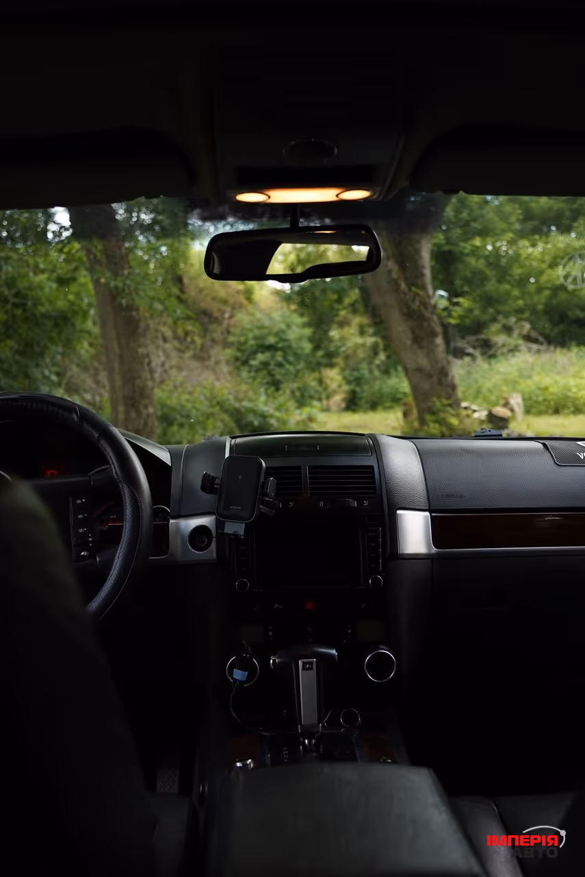 Volkswagen Touareg - фото 17