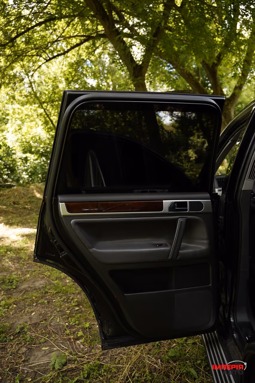 Volkswagen Touareg - фото 18