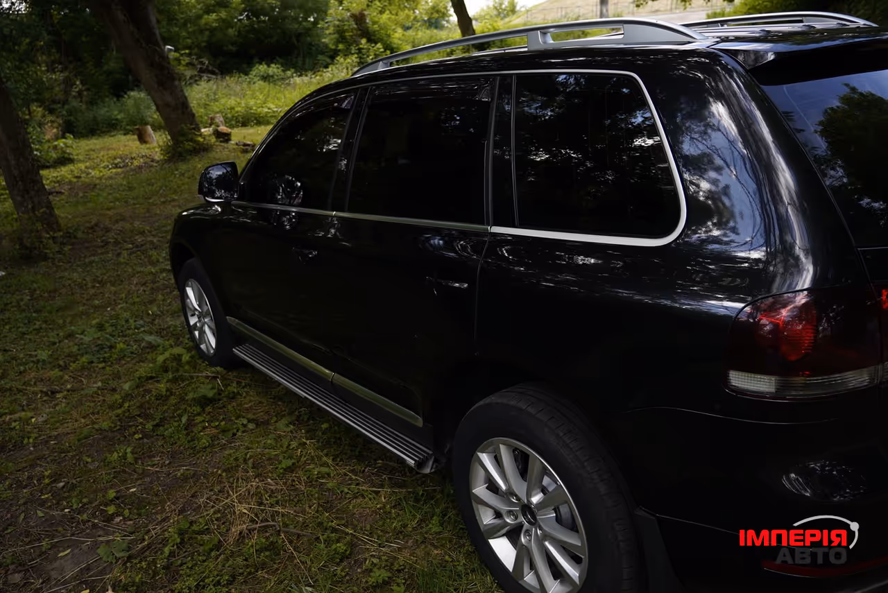 Volkswagen Touareg - фото 7