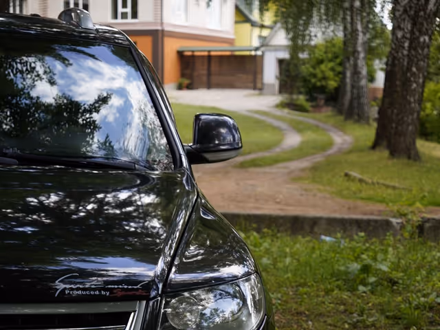 Volkswagen Touareg - фото 3