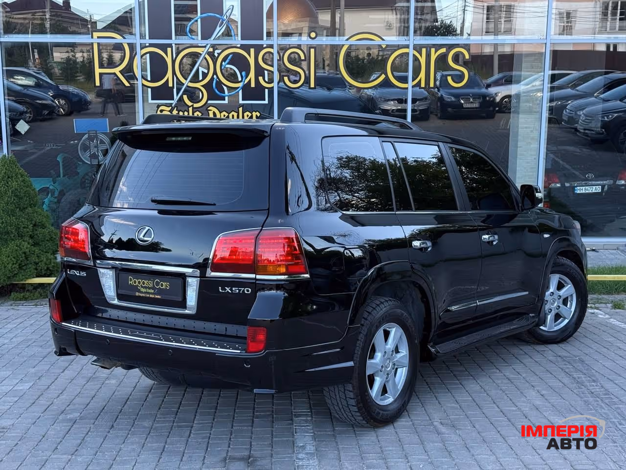 Lexus LX - фото 3