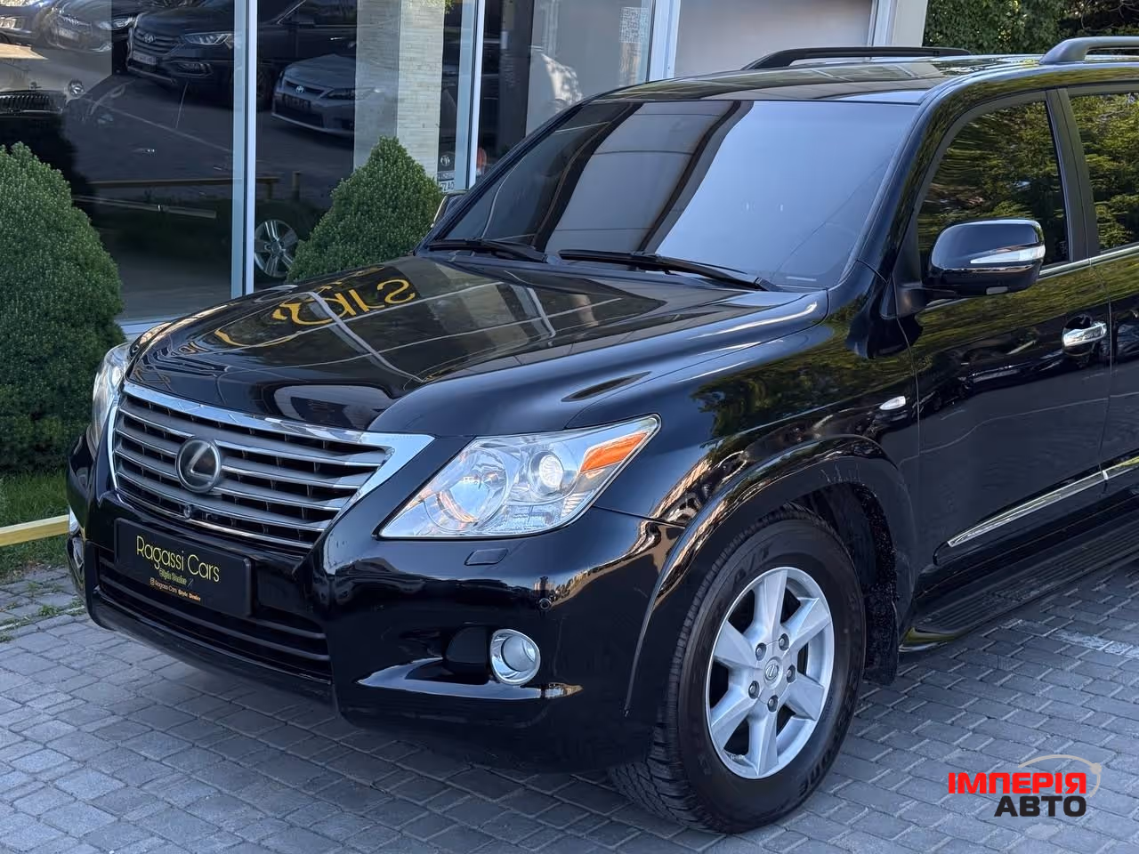 Lexus LX - фото 5