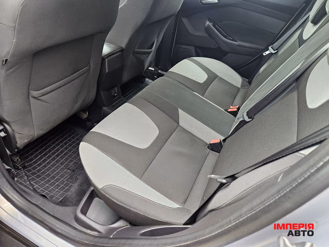 Ford Focus - фото 10