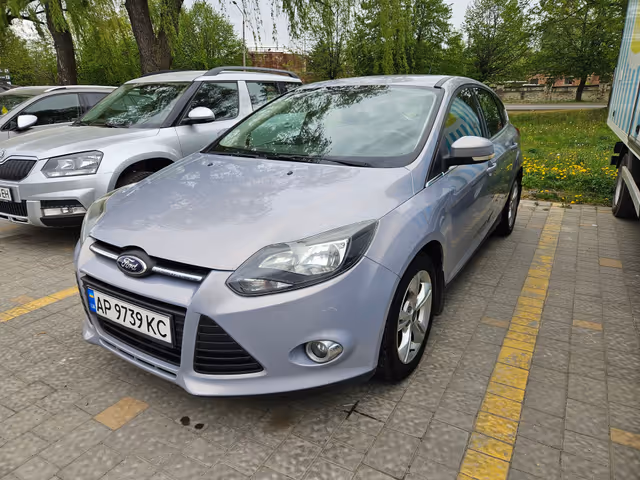 Ford Focus - фото 3