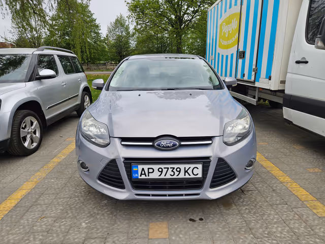 Ford Focus - фото 2