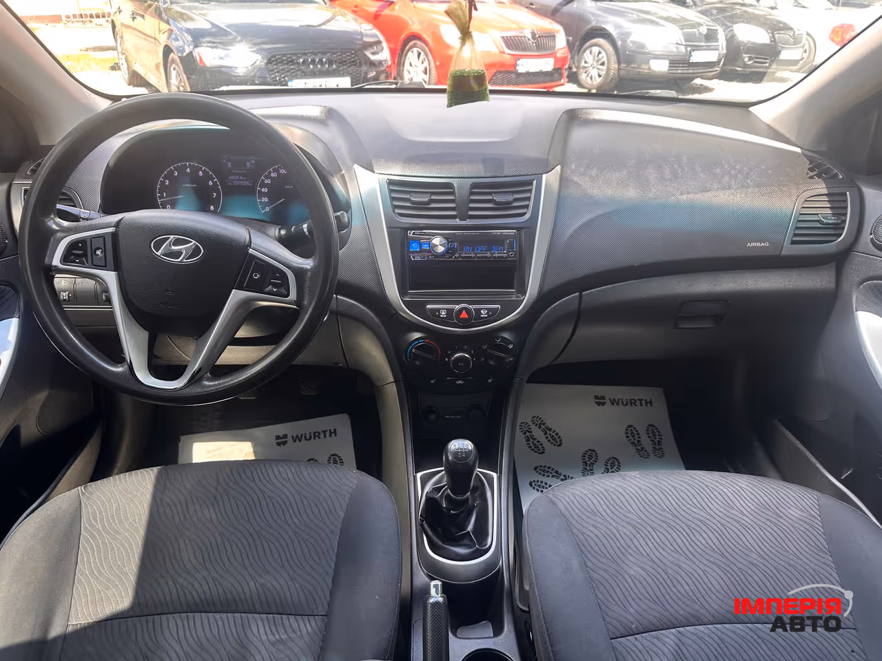 Hyundai Accent - фото 4