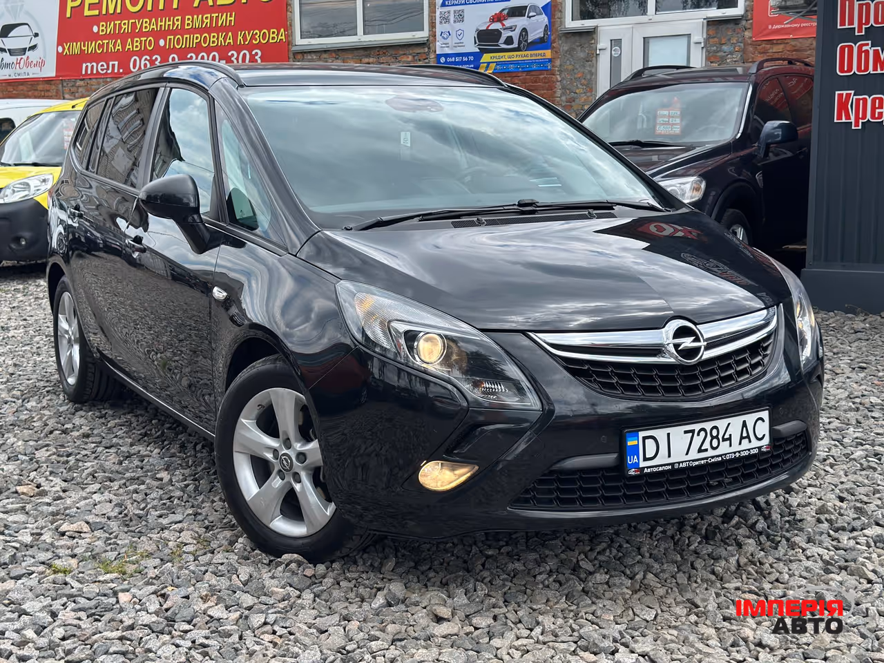 Opel Zafira - фото 1
