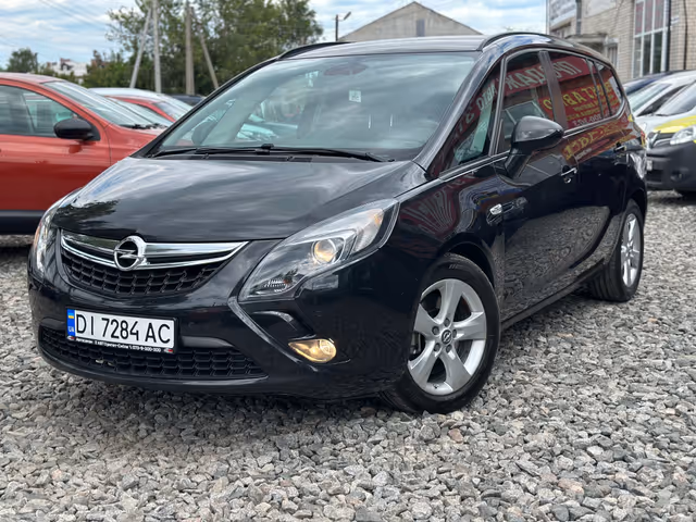 Opel Zafira - фото 2