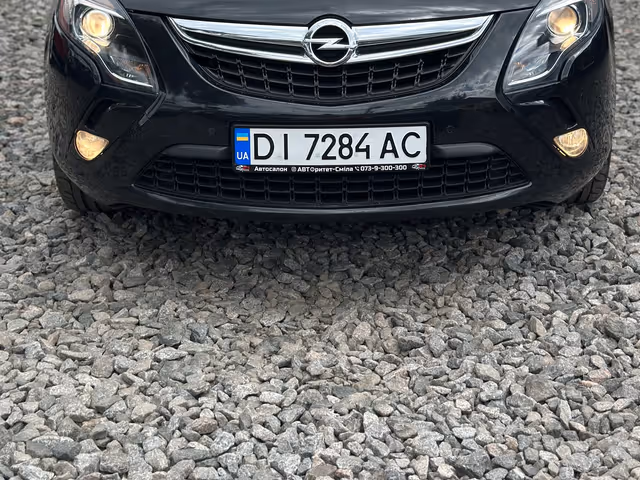 Opel Zafira - фото 5