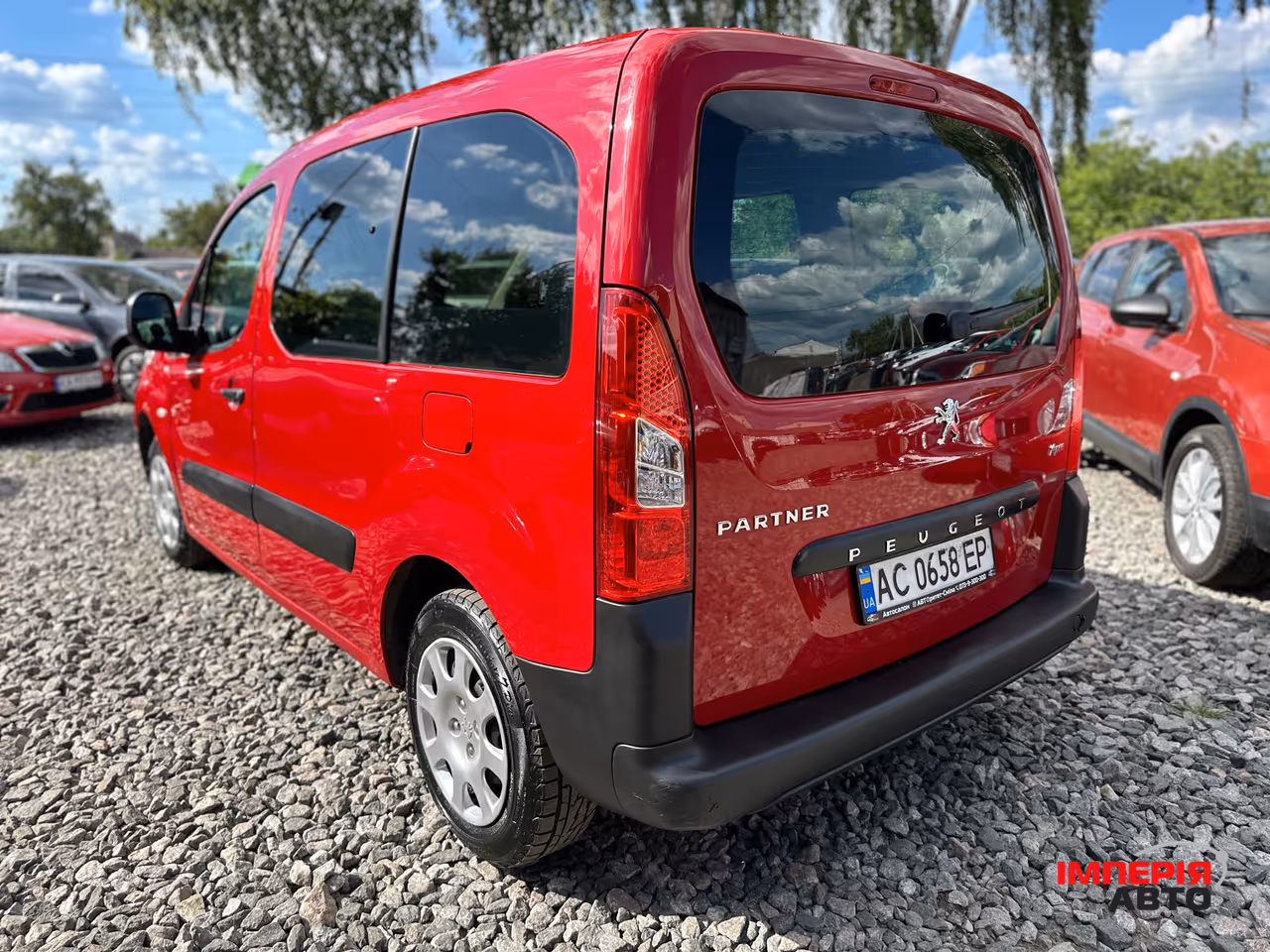 Peugeot Partner - фото 10