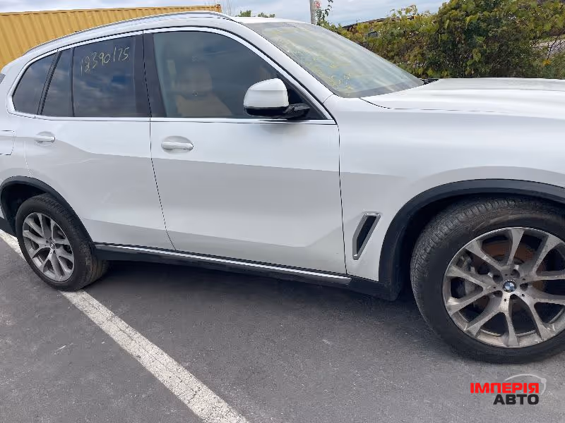 BMW X5 - фото 32