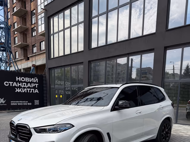 BMW X5 - фото 3