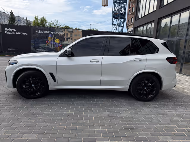 BMW X5 - фото 4