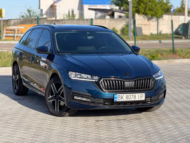 Skoda Octavia - фото 3