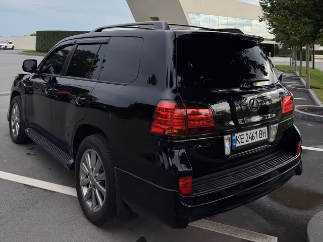Lexus LX - фото 5