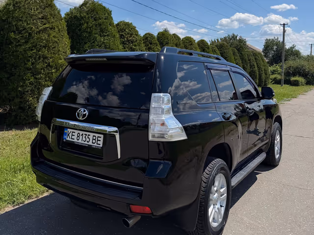 Toyota Land Cruiser Prado - фото 4