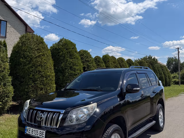 Toyota Land Cruiser Prado - фото 1