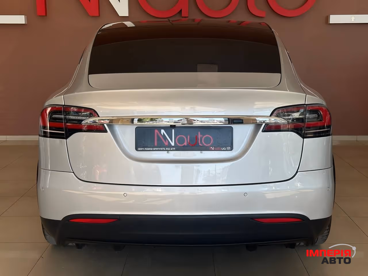 Tesla Model X - фото 6