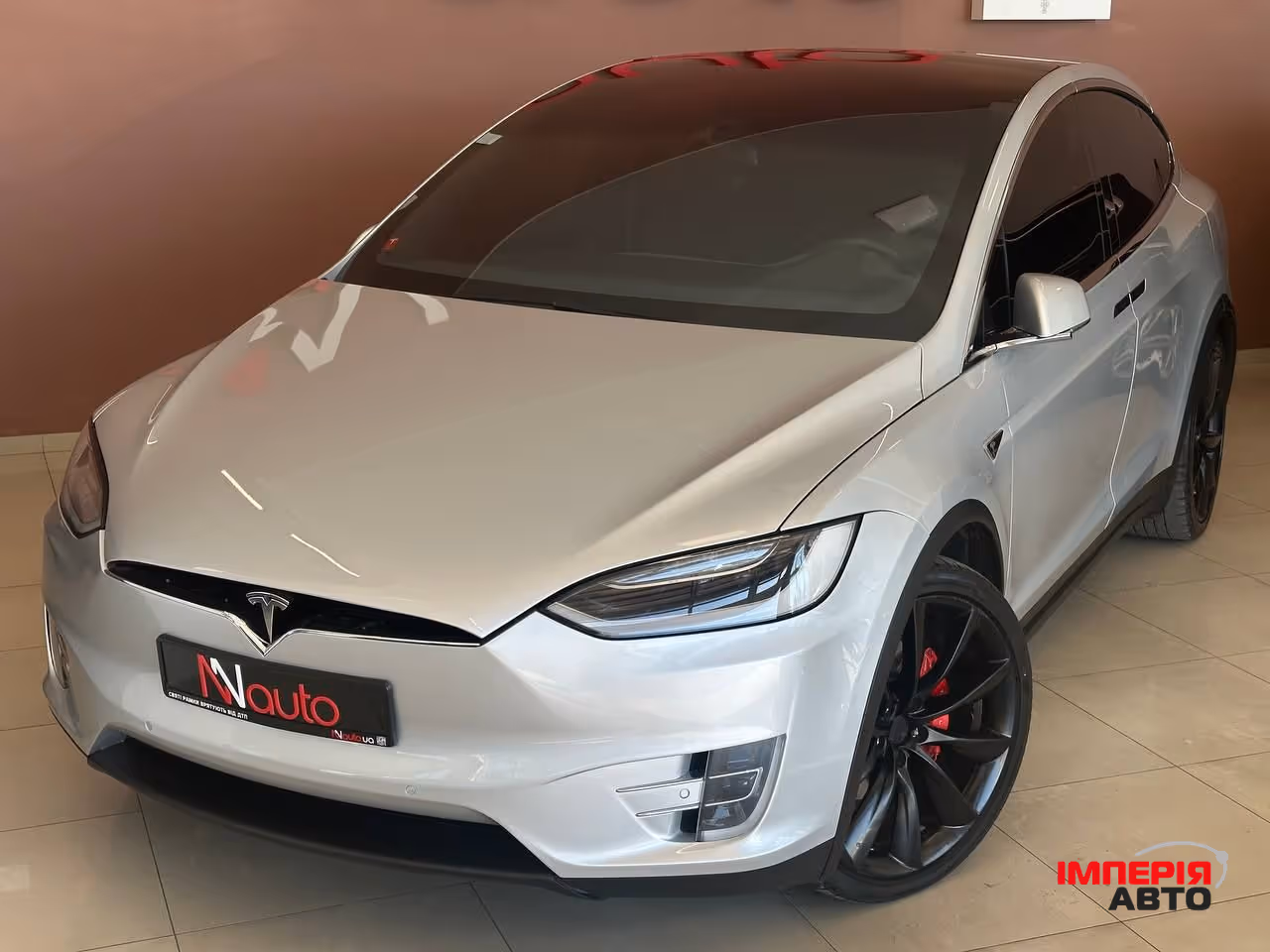Tesla Model X - фото 2