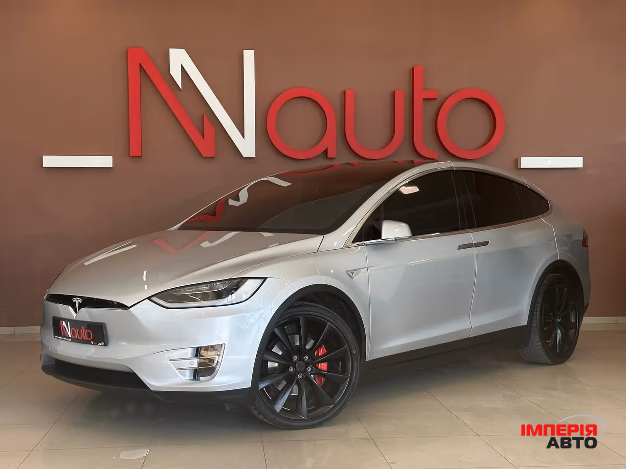 Tesla Model X - фото 1