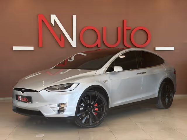 Tesla Model X - фото 1