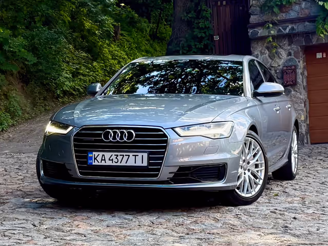 Audi A6 - фото 1