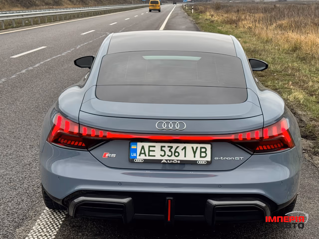Audi RS e-tron GT - фото 8
