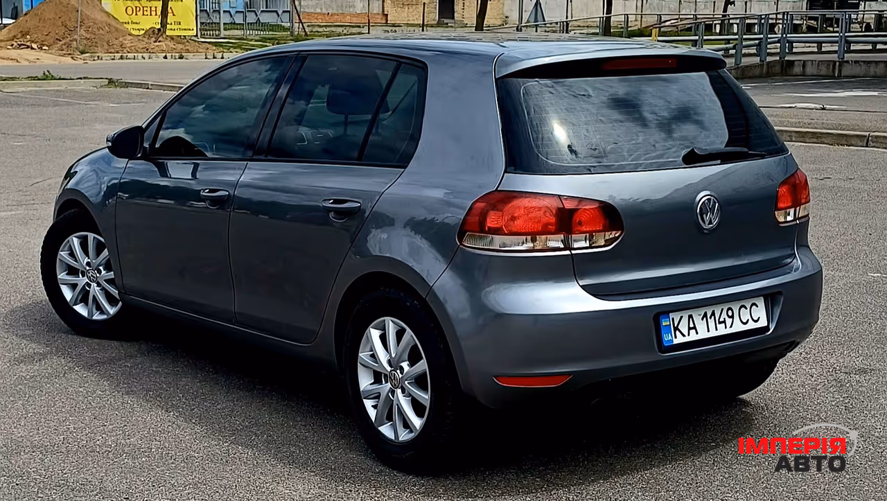 Volkswagen Golf - фото 3