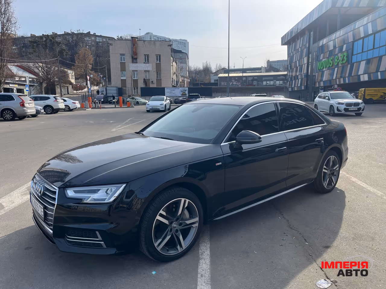 Audi A4 - фото 1