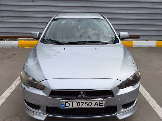 Mitsubishi Lancer - фото 4