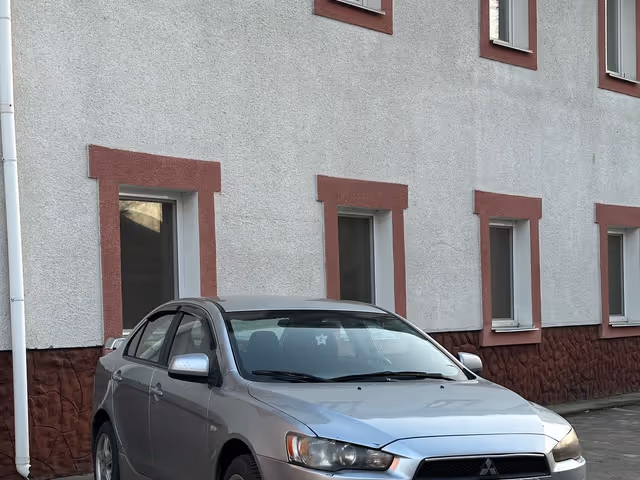 Mitsubishi Lancer - фото 2