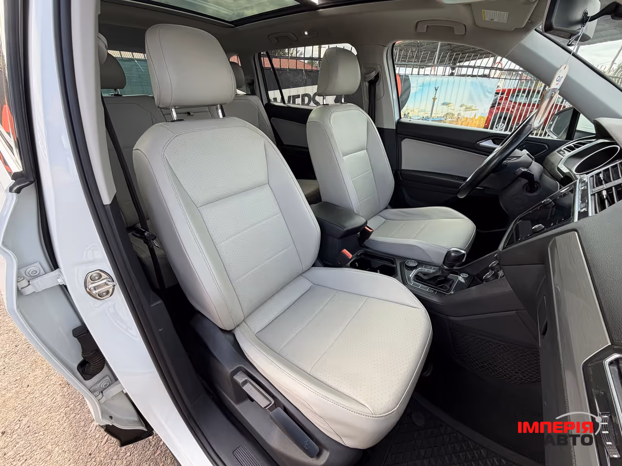Volkswagen Tiguan - фото 20