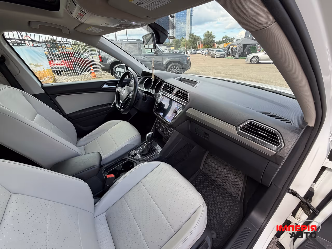 Volkswagen Tiguan - фото 21